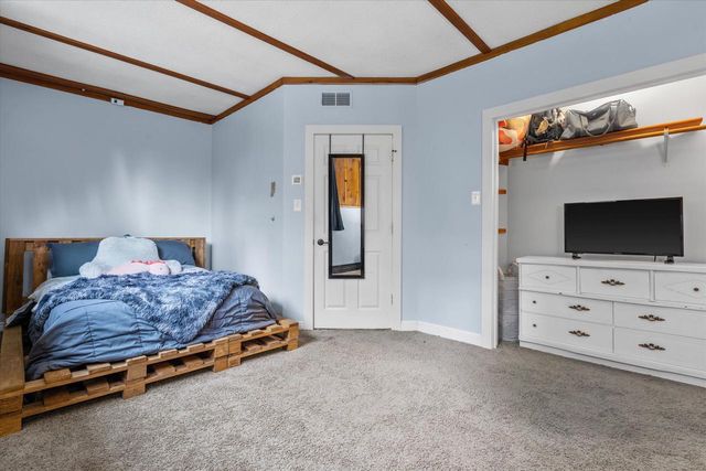 W153N9940 Neptune DRIVE, Germantown, WI 53022