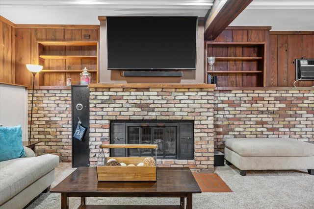 W153N9940 Neptune DRIVE, Germantown, WI 53022