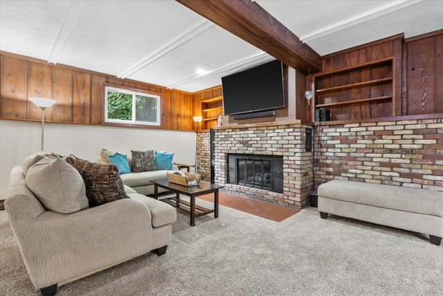 W153N9940 Neptune DRIVE, Germantown, WI 53022