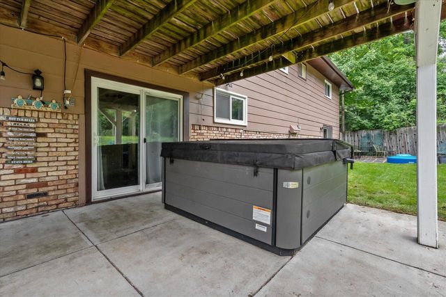 W153N9940 Neptune DRIVE, Germantown, WI 53022