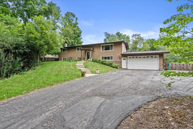 W153N9940 Neptune DRIVE, Germantown, WI 53022