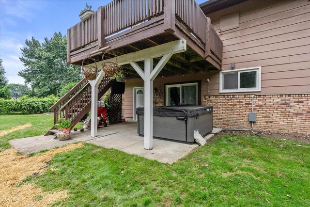 W153N9940 Neptune DRIVE, Germantown, WI 53022