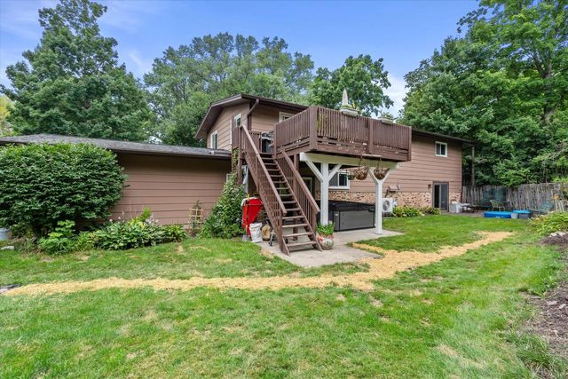 W153N9940 Neptune DRIVE, Germantown, WI 53022