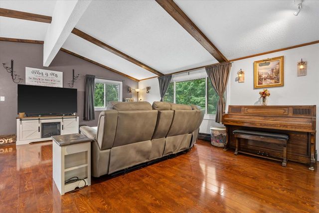 W153N9940 Neptune DRIVE, Germantown, WI 53022