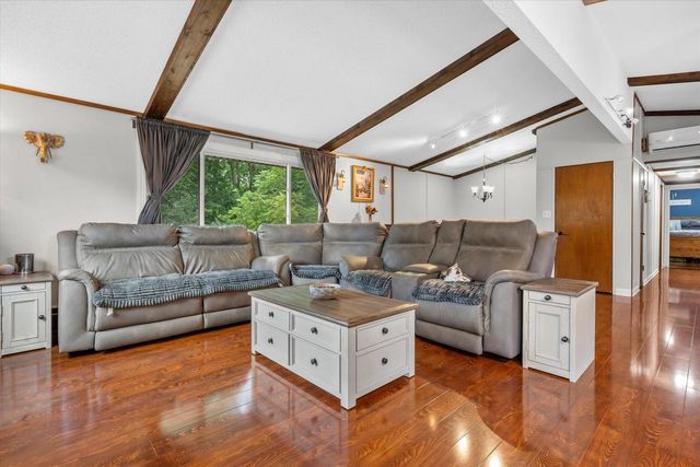 W153N9940 Neptune DRIVE, Germantown, WI 53022