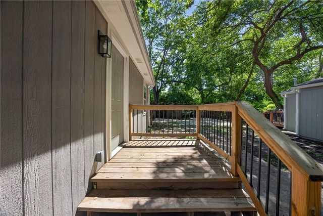 2715 S 37th Street, Kansas City, KS 66106