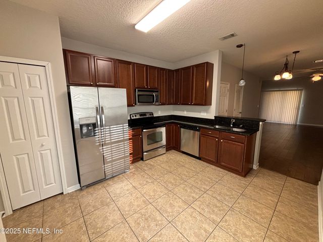 196 LEESE Drive, St. Johns, FL 32259