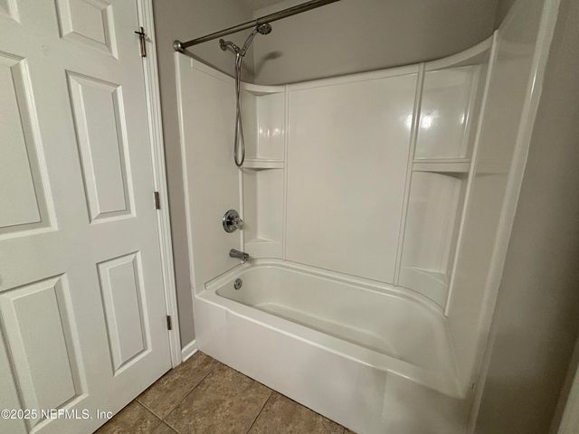 196 LEESE Drive, St. Johns, FL 32259