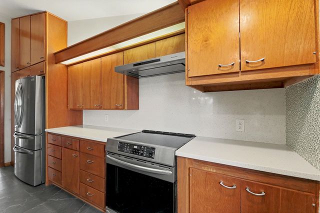 3044 W Bluebird Dr, Wichita, KS 67204