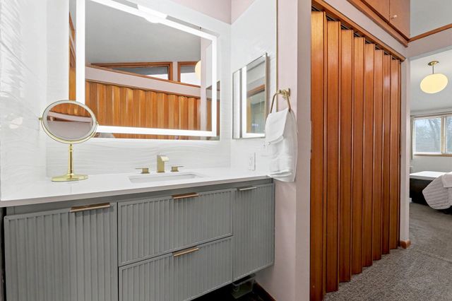 3044 W Bluebird Dr, Wichita, KS 67204