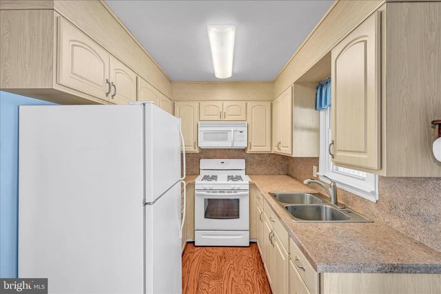 43 NAOMI AVE, Landisville, PA 17538