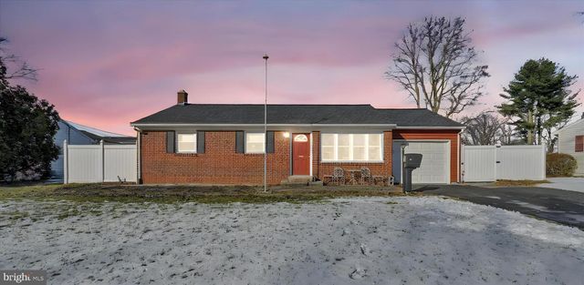 43 NAOMI AVE, Landisville, PA 17538