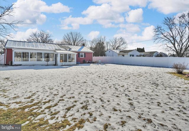 43 NAOMI AVE, Landisville, PA 17538