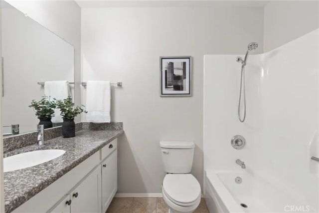 8034 Linda Vista 2Q, San Diego, CA 92111