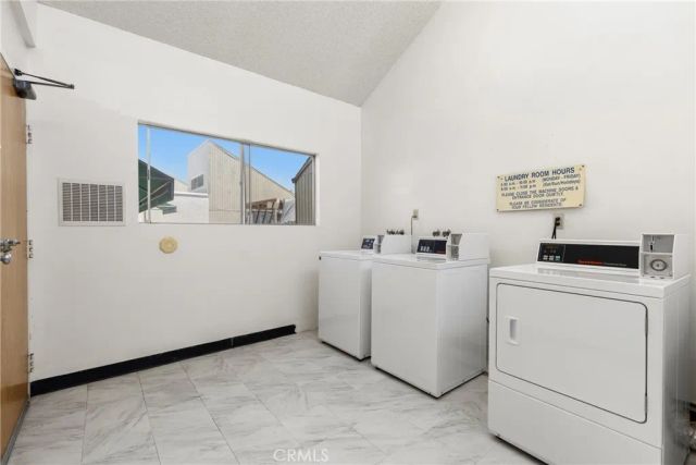 8034 Linda Vista 2Q, San Diego, CA 92111
