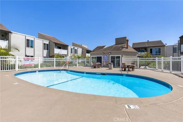 8034 Linda Vista 2Q, San Diego, CA 92111