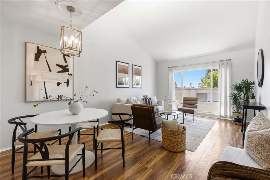 8034 Linda Vista 2Q, San Diego, CA 92111