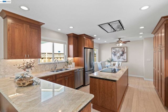 733 Mayview Way, Livermore, CA 94550