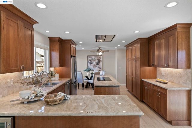 733 Mayview Way, Livermore, CA 94550