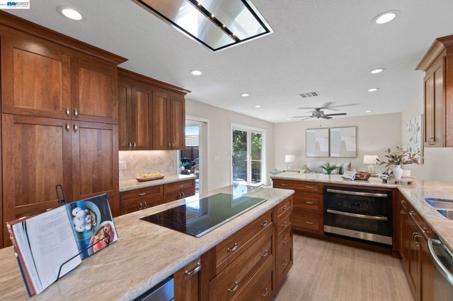 733 Mayview Way, Livermore, CA 94550