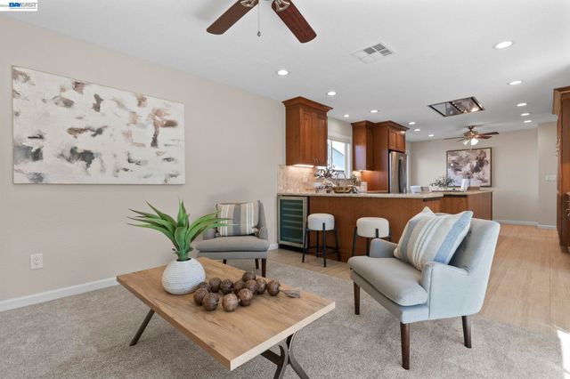 733 Mayview Way, Livermore, CA 94550