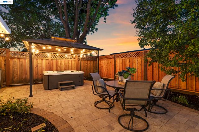 733 Mayview Way, Livermore, CA 94550