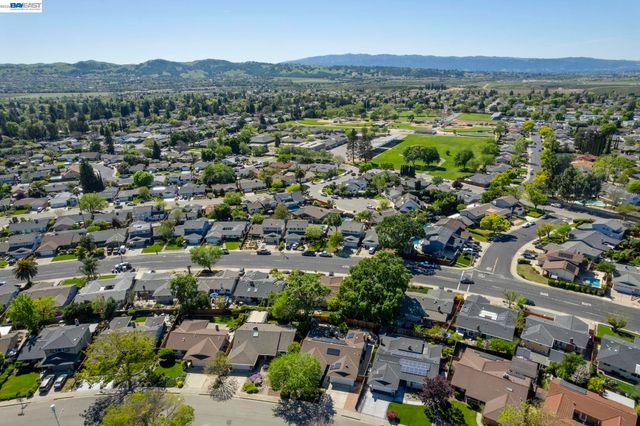 733 Mayview Way, Livermore, CA 94550