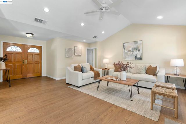 733 Mayview Way, Livermore, CA 94550