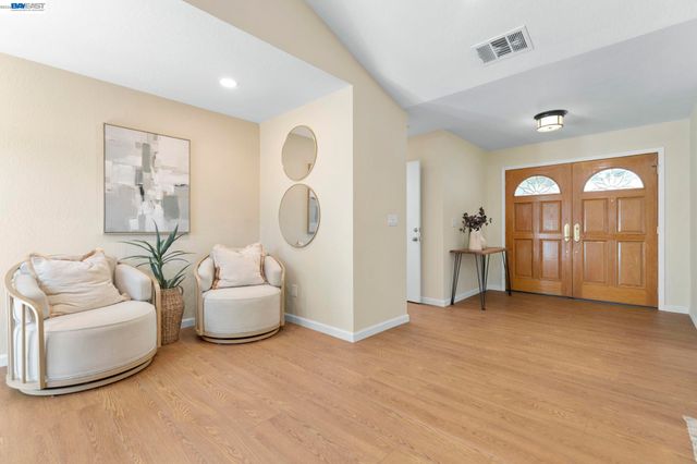 733 Mayview Way, Livermore, CA 94550