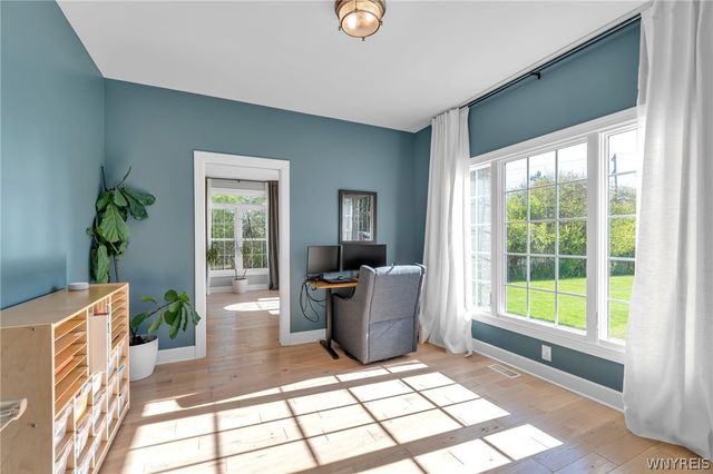 580 North Forest Road, Amherst, NY 14221