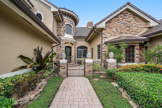 9161 Equus Circle, Boynton Beach, FL 33472