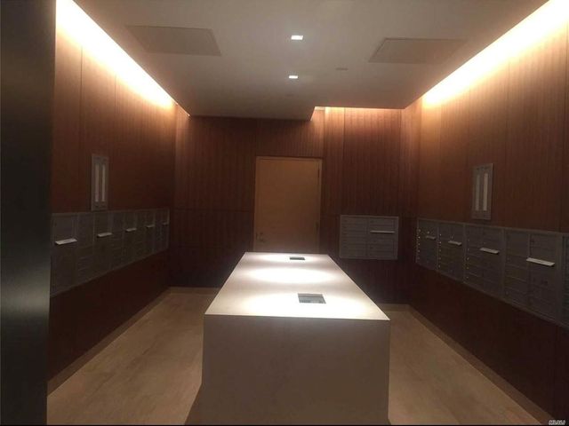 138-35 39th Avenue 13B, Flushing, NY 11354
