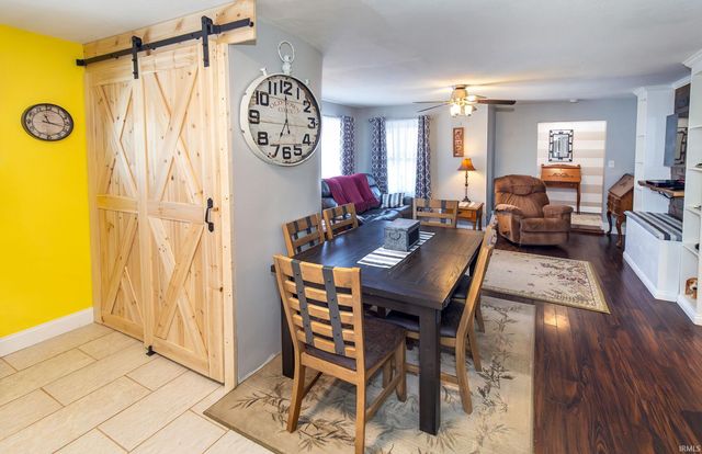 841 W Airport Road, Vincennes, IN 47591