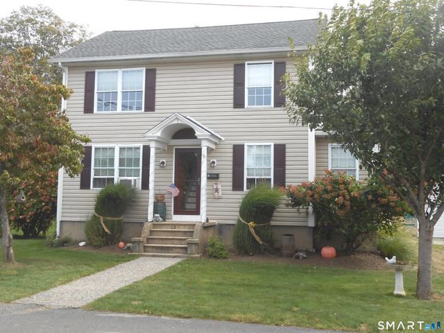 13 Burritt Place, Naugatuck, CT 06770