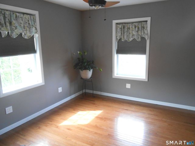 13 Burritt Place, Naugatuck, CT 06770