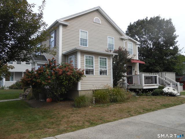 13 Burritt Place, Naugatuck, CT 06770