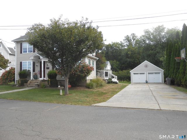 13 Burritt Place, Naugatuck, CT 06770