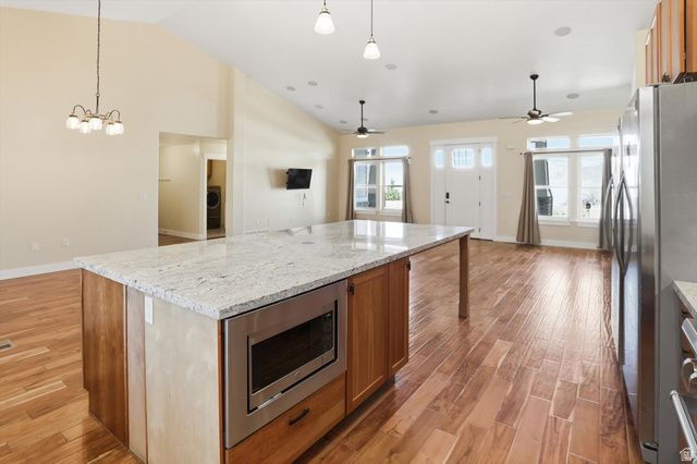 3761 S SPINNAKER BAY DR, Saratoga Springs, UT 84045