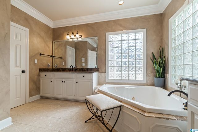 5064 GREYSTONE WAY, Hoover, AL 35242