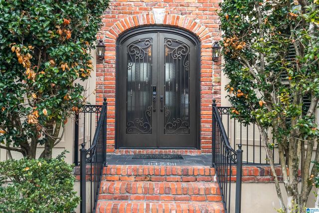 5064 GREYSTONE WAY, Hoover, AL 35242