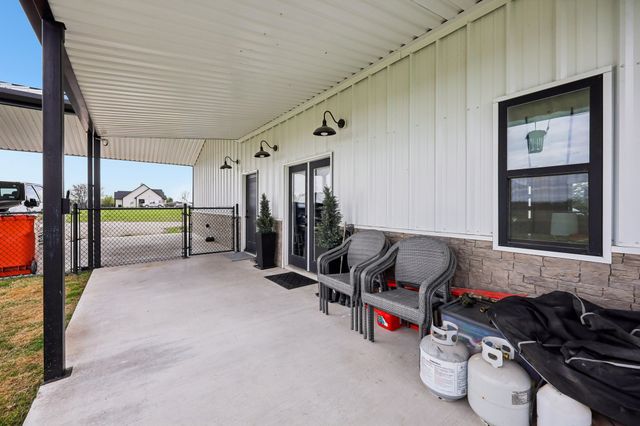 5029 County Road 1098, Celeste, TX 75423