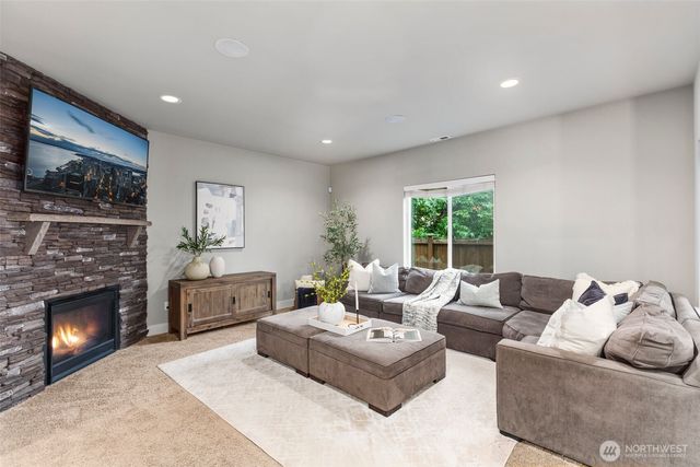 3725 200th Place SE, Bothell, WA 98012