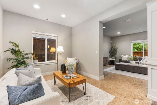 3725 200th Place SE, Bothell, WA 98012