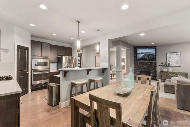 3725 200th Place SE, Bothell, WA 98012