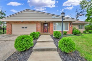 24303 Lake Road, Bay Village, OH 44140