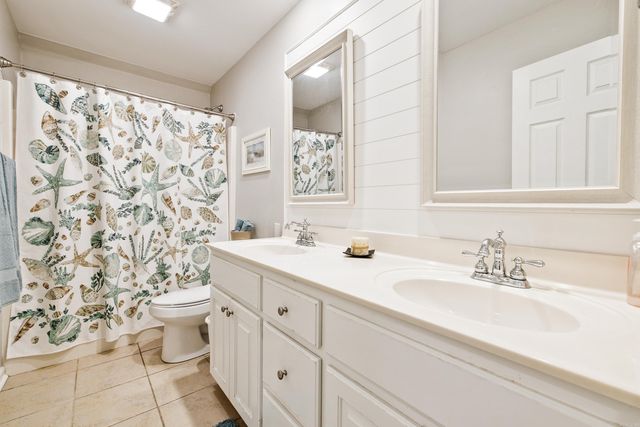 222 Pleasant Holly Drive, Benton, AR 72015