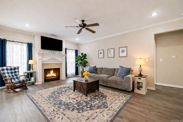 222 Pleasant Holly Drive, Benton, AR 72015