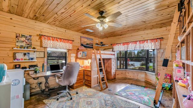 1040 Enchanted Rock Court, Possum Kingdom Lake, TX 76449