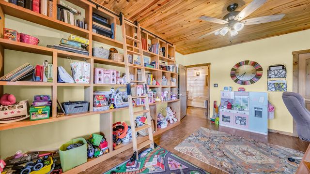 1040 Enchanted Rock Court, Possum Kingdom Lake, TX 76449