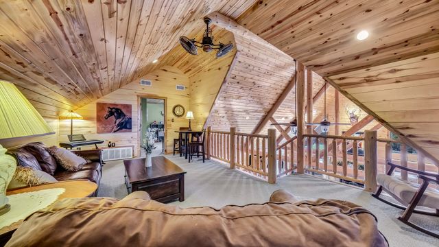 1040 Enchanted Rock Court, Possum Kingdom Lake, TX 76449